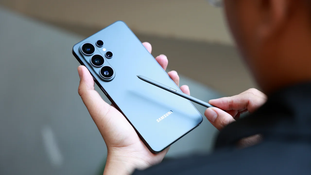 Galaxy S27 Pro lộ diện trên cơ sở dữ liệu GSMA: Samsung có thể lần đầu tung ra 4 phiên bản Galaxy S - DENSTORE - APPLE CHÍNH HÃNG QUY NHƠN